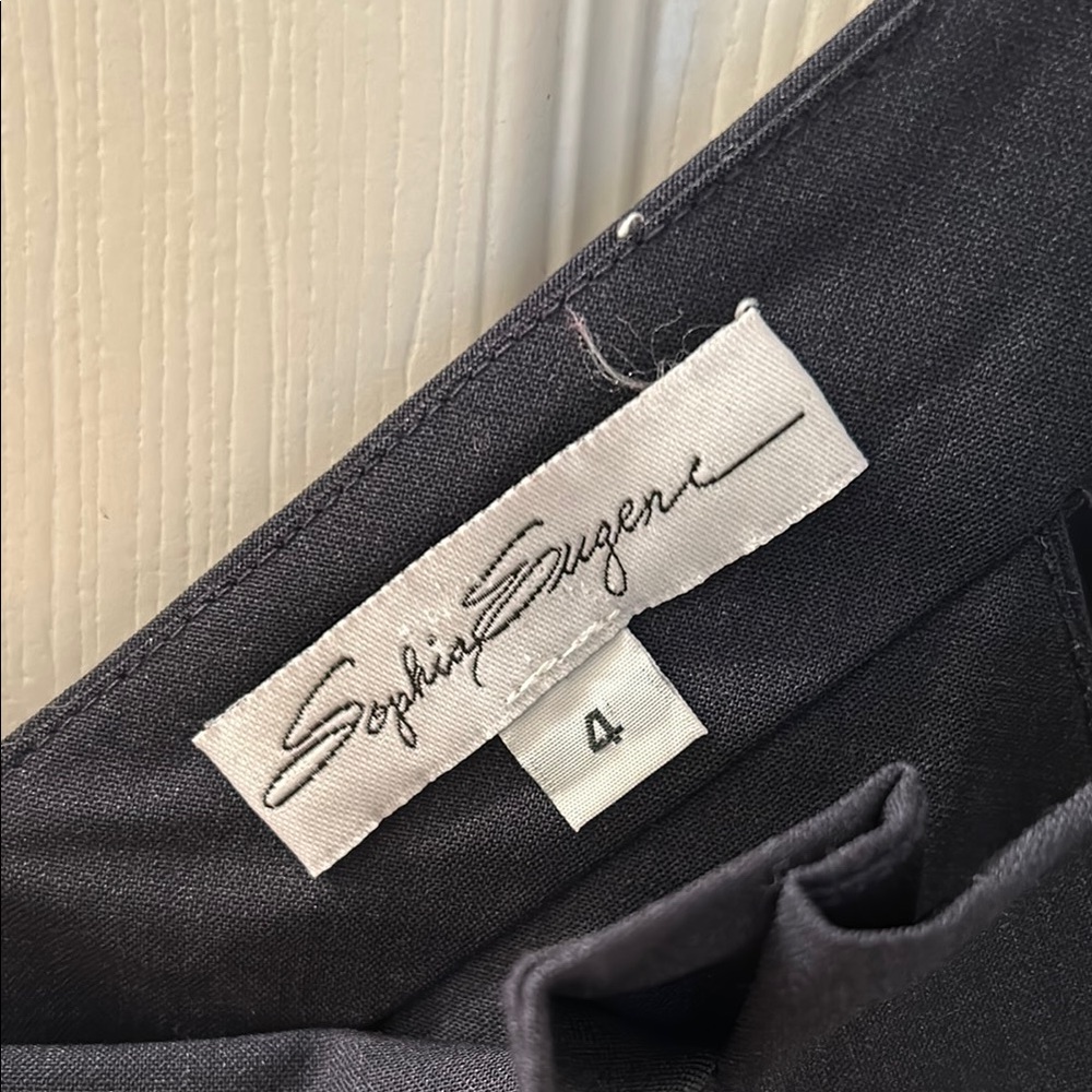 Elegant Black Women's Dress - Picture 2 of 7